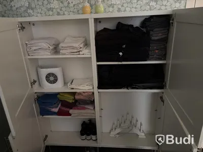 2 Cabinets and 3 Shelves incl. Various Accessories