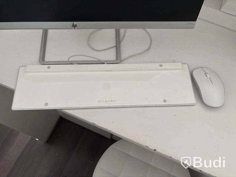 HP 24fw monitor incl. Apple keyboard and mouse