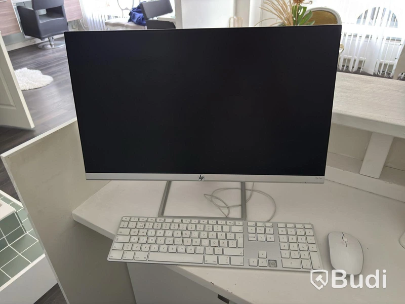 HP 24fw monitor incl. Apple keyboard and mouse
