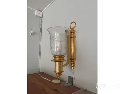 Skåp inkl. vägglampa
