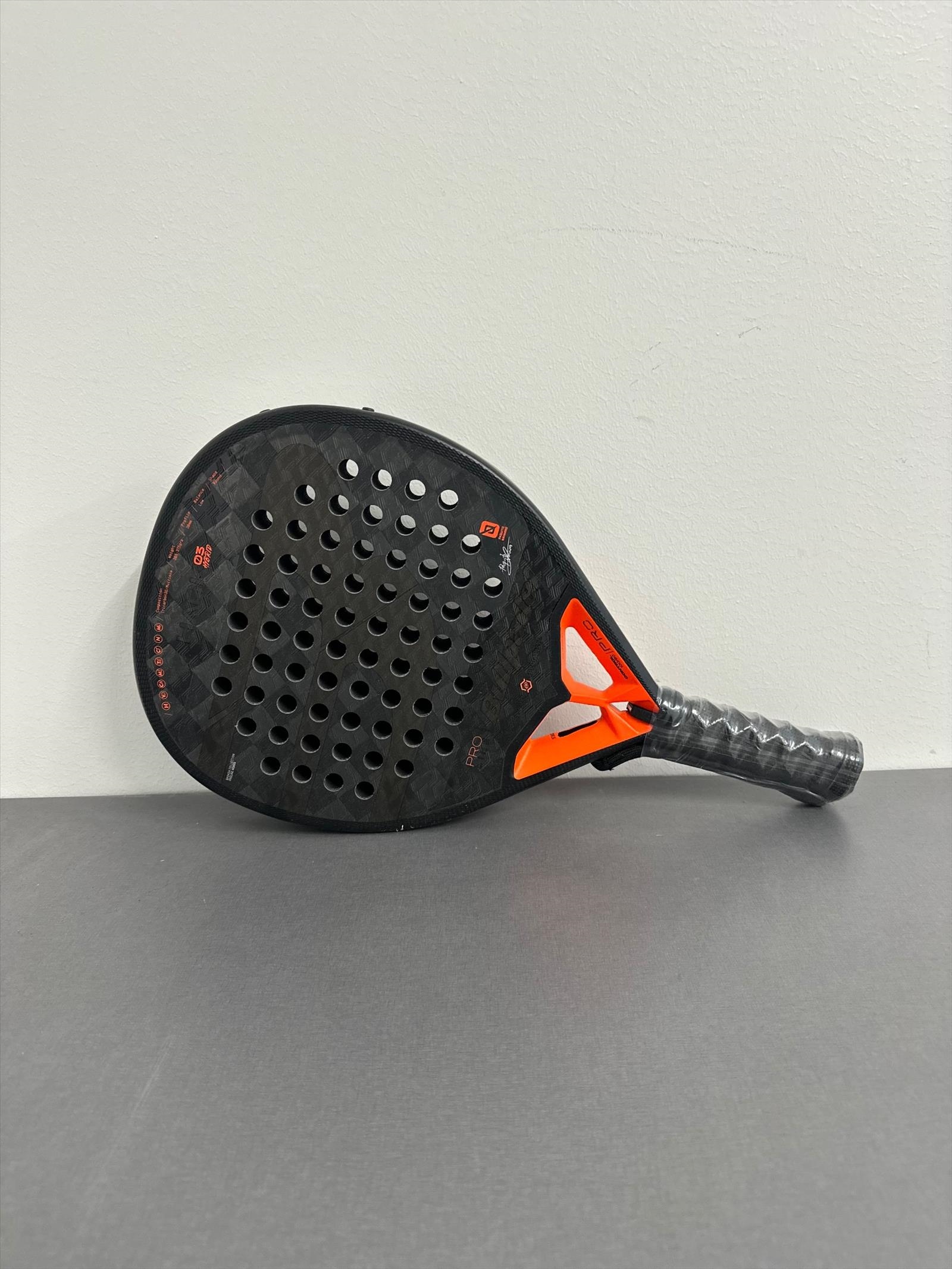 Padelracket, Bullpadel, Hack 03 Hybrid, svart/orange.