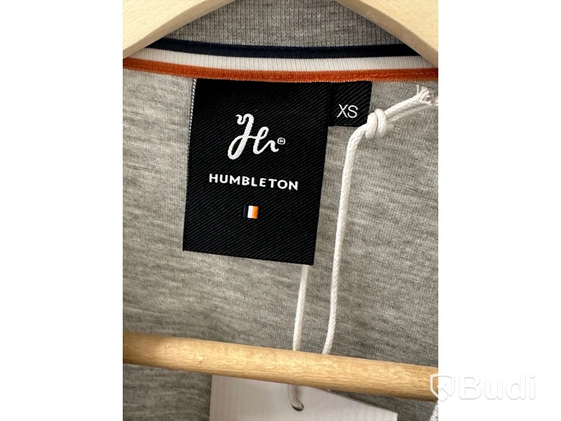 Träningströja, stl. XS, Humbleton, grå. & Träningsshorts, stl. S, Humbleton, svart.