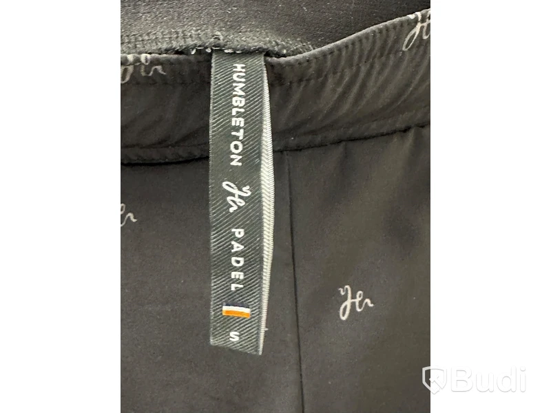 Träningströja, stl. XS, Humbleton, grå. & Träningsshorts, stl. S, Humbleton, svart.