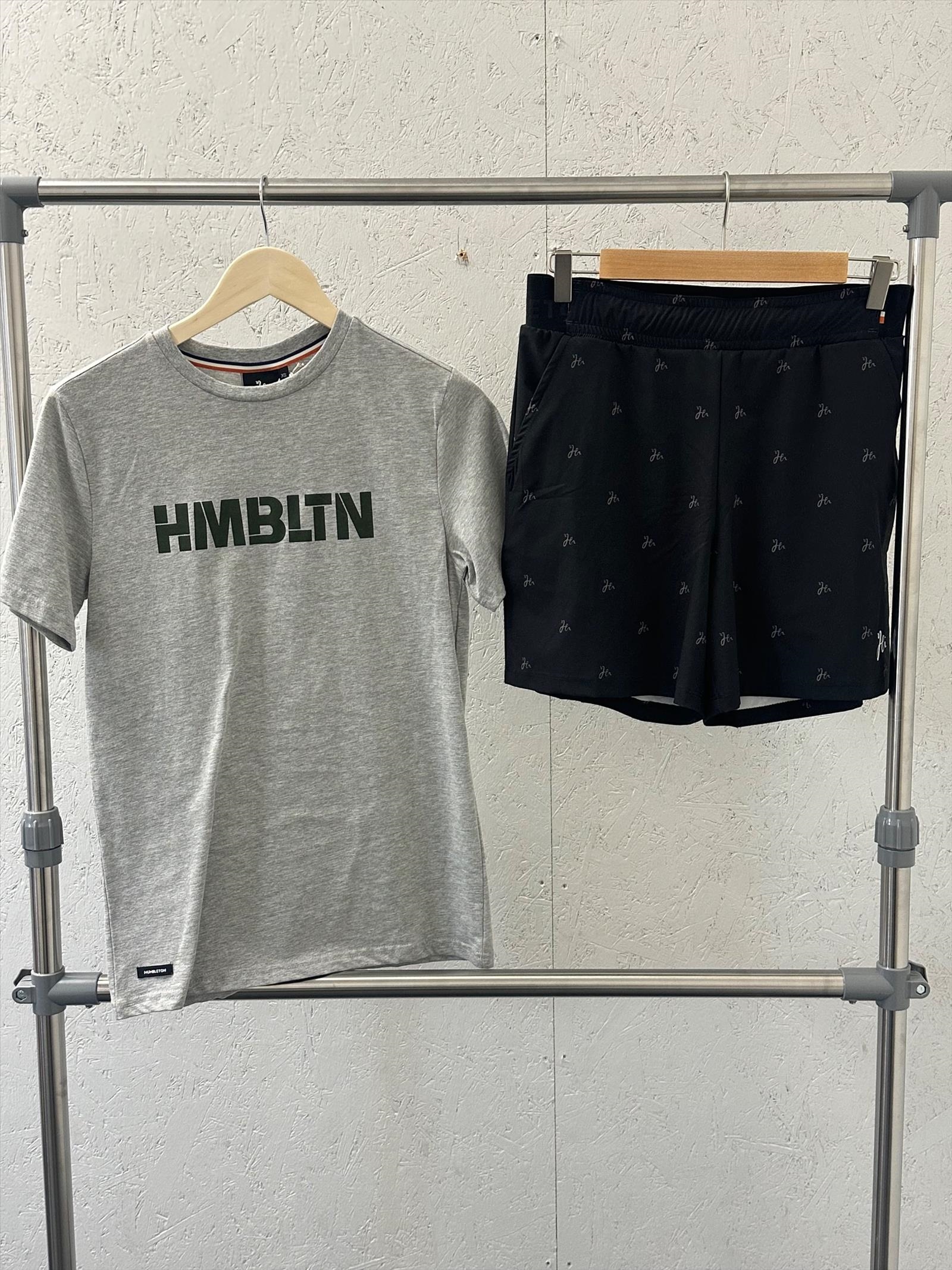 Träningströja, stl. XS, Humbleton, grå. & Träningsshorts, stl. S, Humbleton, svart.