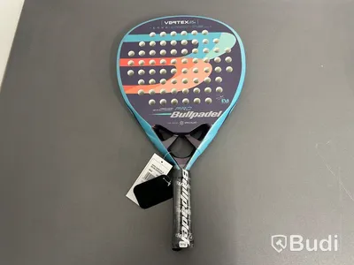 2 st. (NY) Junior padelracket, Bullpadel, Vertex 03WJR, lila/blå/korall, fodral medföljer till båda.