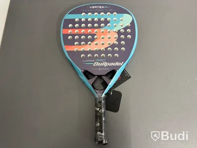 2 st. (NY) Junior padelracket, Bullpadel, Vertex 03WJR, lila/blå/korall, fodral medföljer till båda.