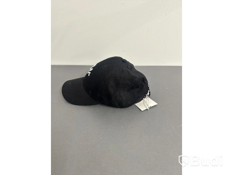 Träningströja, stl. M, Humbleton, svart/vit. & (NY) Keps, one-size, Humbleton, svart.