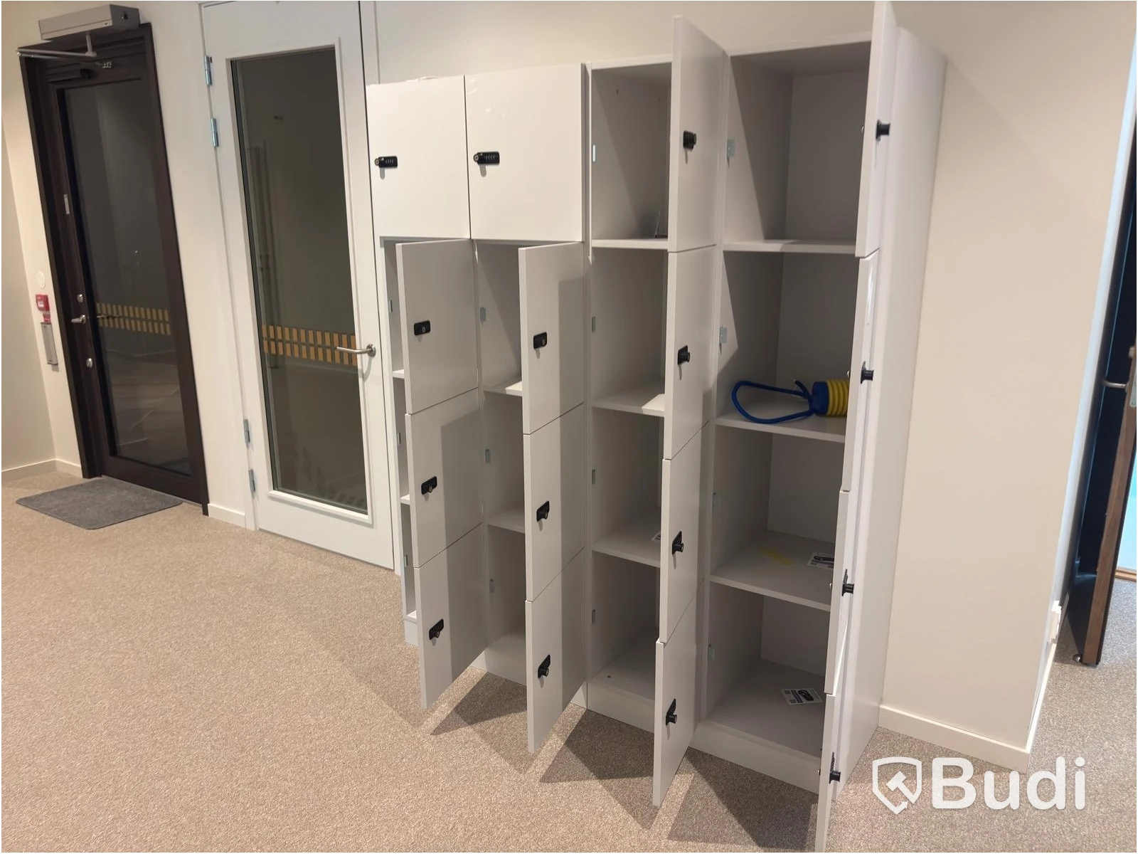Storage cabinet with 16 compartments