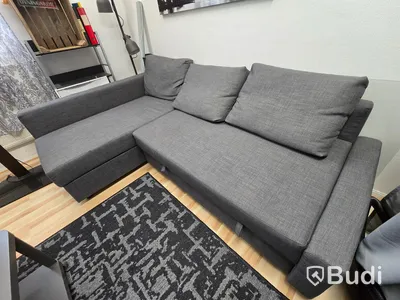 Bäddsoffa med soffbord