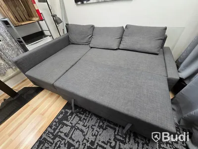 Bäddsoffa med soffbord
