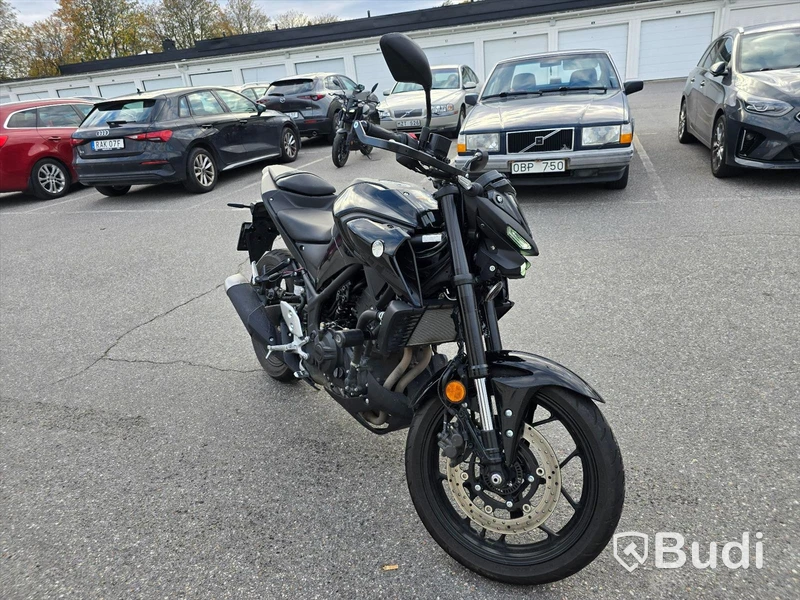 Motorcykel YAMAHA MT-03 | 2019 | 300 kubik