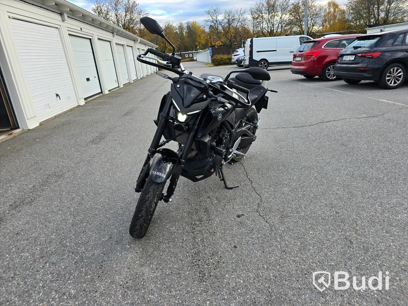 Motorcykel YAMAHA MT-03 | 2019 | 300 kubik