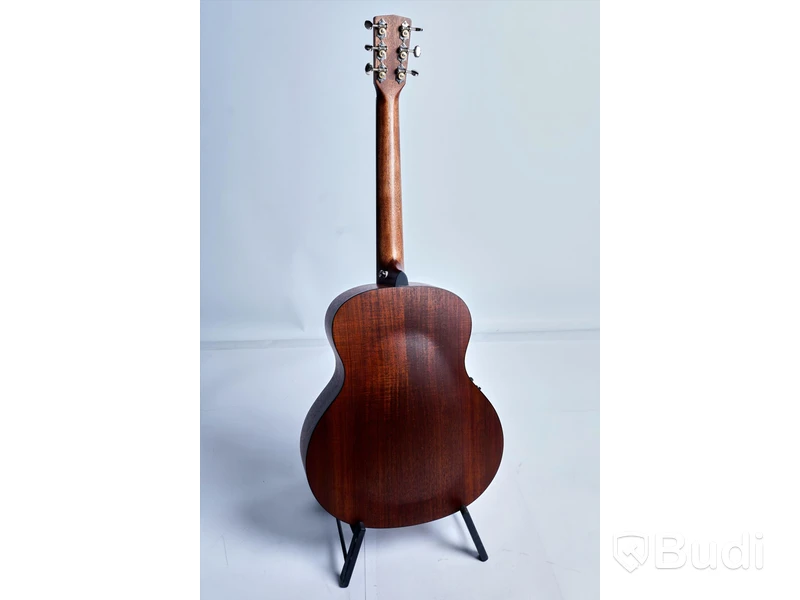 Gitarr - Cort Inkl. Softcase