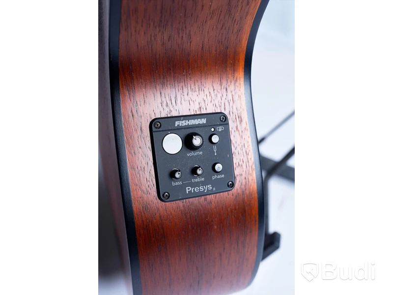 Gitarr - Cort Inkl. Softcase