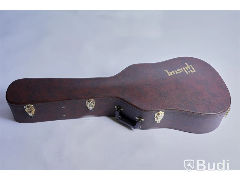 Gitarr - Gibson Hummingbird Studio Walnut AN. OBS! SKADOR I LACKEN