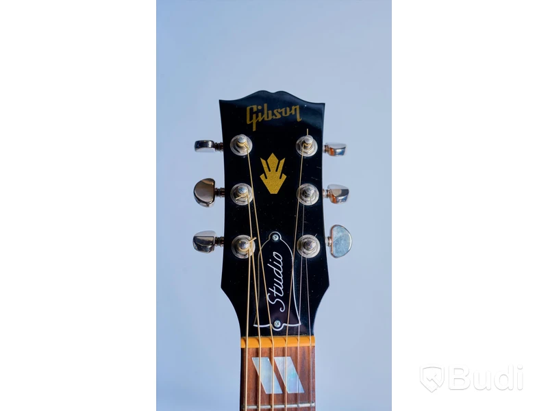Gitarr - Gibson Hummingbird Studio Walnut AN. OBS! SKADOR I LACKEN