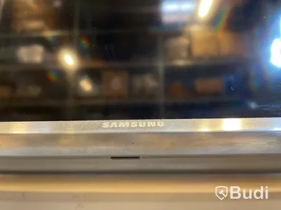 Väggmonterad TV Samsung 45tum
