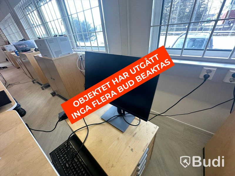 Stationär dator Fraktal Design samt hurts och datorskärm
