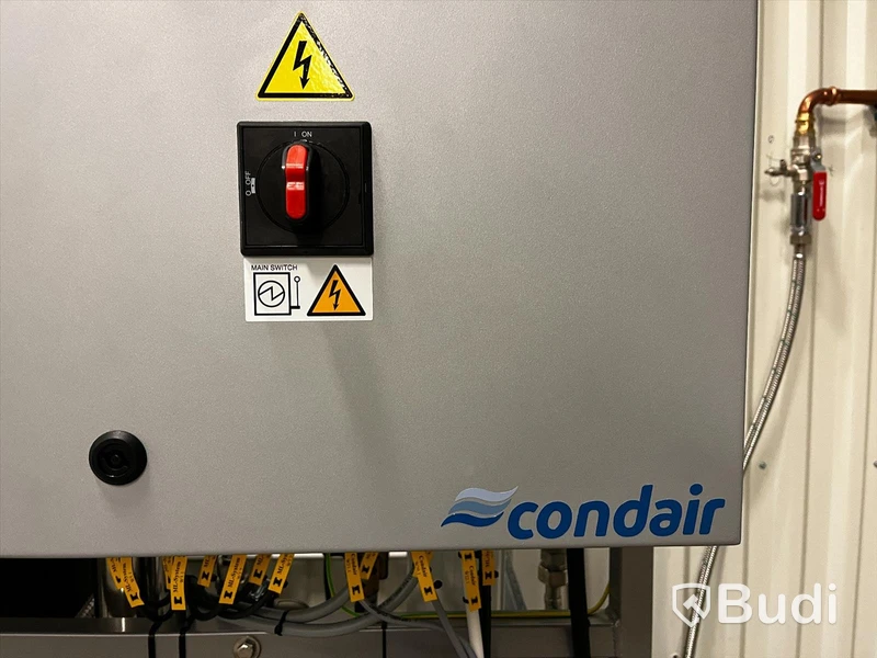 Condair - Luftfuktare för lager, med 4st takmonterade fuktare. Anläggningen inköpt för över 400 000 SEK