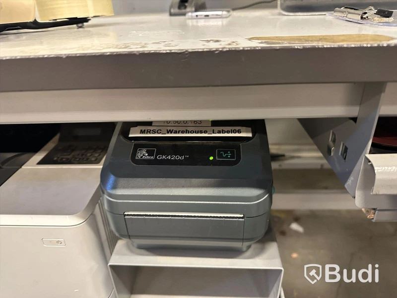 Elektriskt höj-och sänkbart packbord ink laserskrivare, etikettskrivare, dator, streckkodsläsare, datorskärm