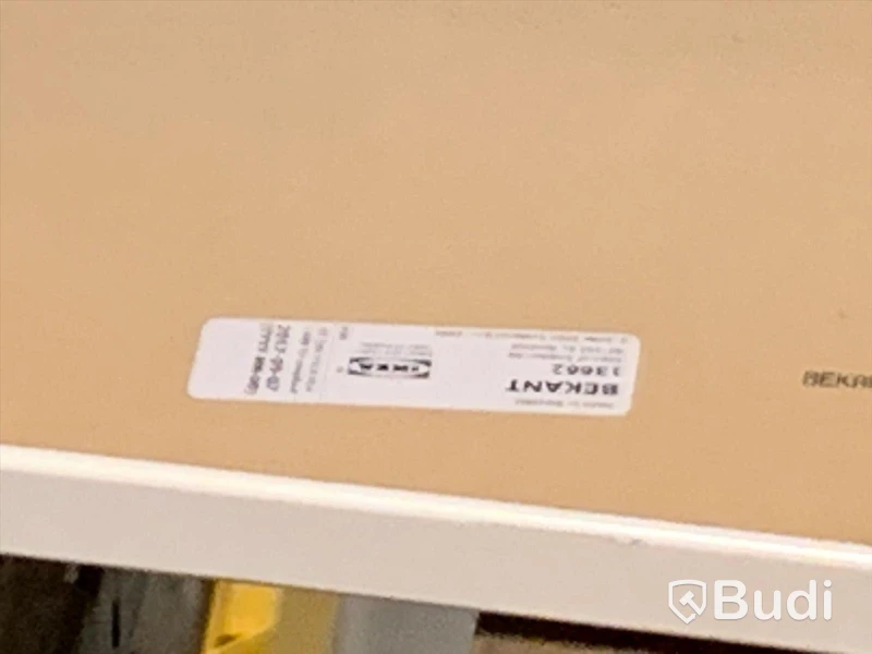 2st Elektriskt höj och sänkbart hörnskrivbord