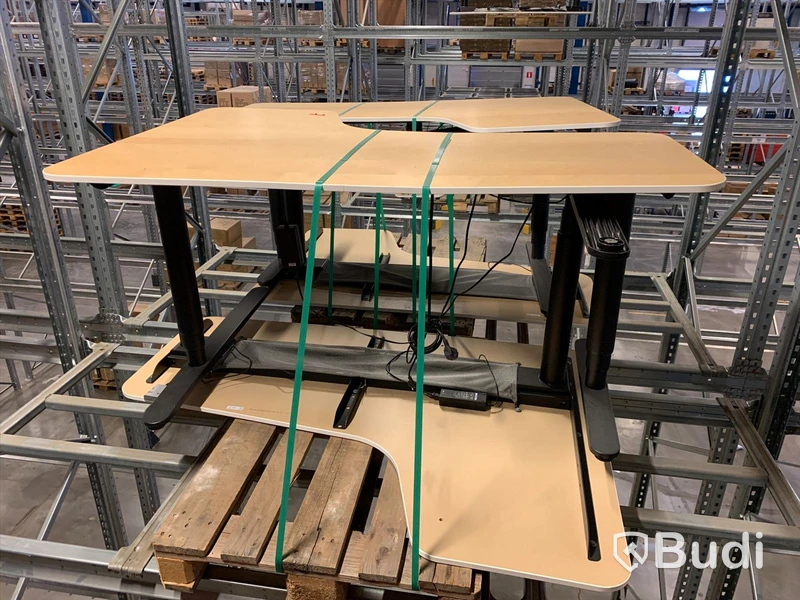 2st Elektriskt höj och sänkbart hörnskrivbord