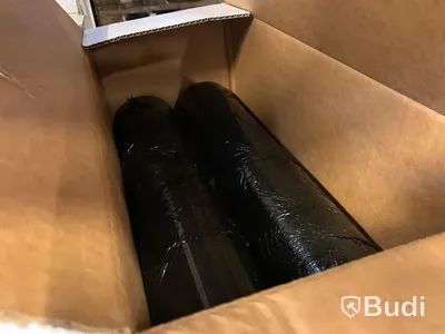 Parti med kartong och förpackningsmaterial