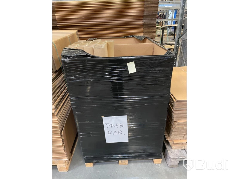 Pall med packmaterial