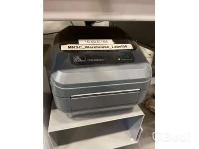 Elektriskt höj-och sänkbart packbord ink laserskrivare , etikettskrivare, dator, streckkodsläsare , 2x datorskärmar