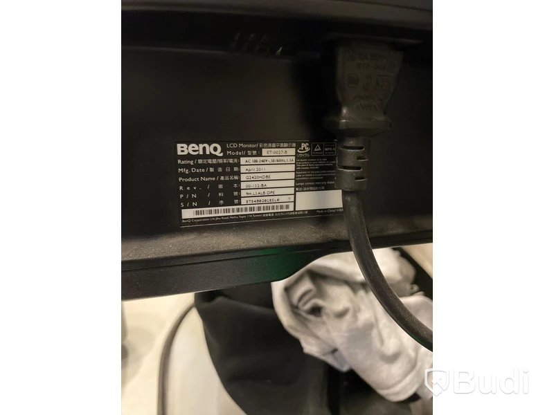 Elektriskt höj-och sänkbart packbord ink laserskrivare , etikettskrivare, dator, streckkodsläsare , 2x datorskärmar