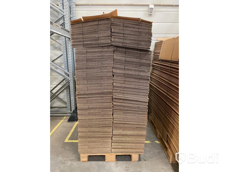 Pall med kartong DS Smith packing Slitslåda 0203