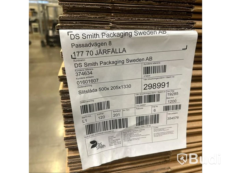 Pall med kartong, Slitslåda 500x205x1330 DS Smith