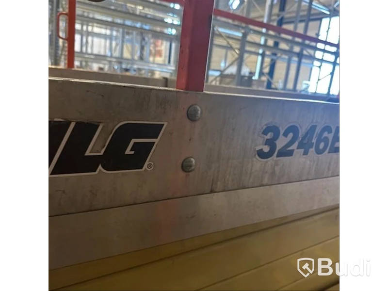 Saxlift - JLG 3246ES