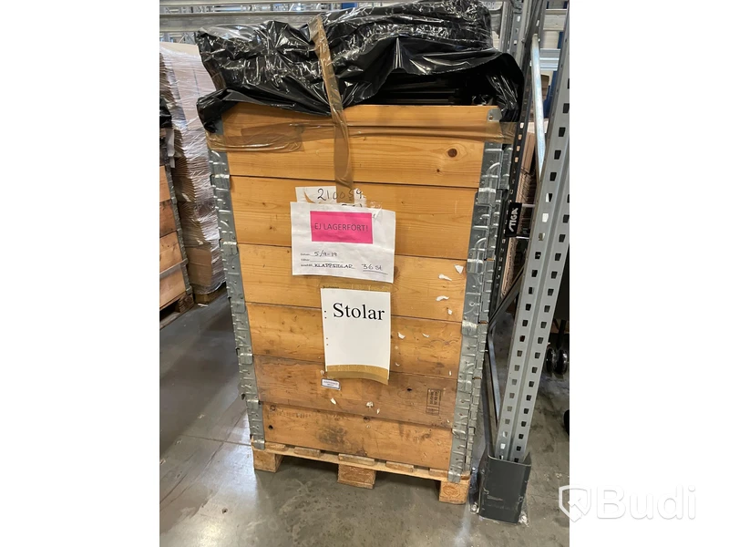 Pall med klappstolar