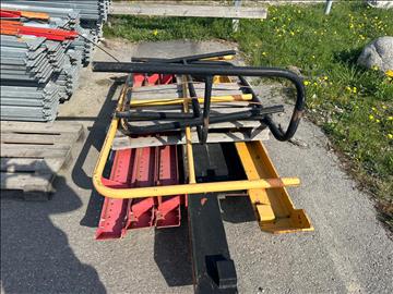 Pallräcke och påkörningsskydd för pallställage - 1 pall