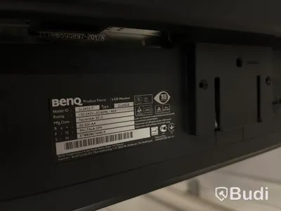 Elektriskt höj-och sänkbart packbord, etikettskrivare, dator, streckkodsläsare, datorskärm