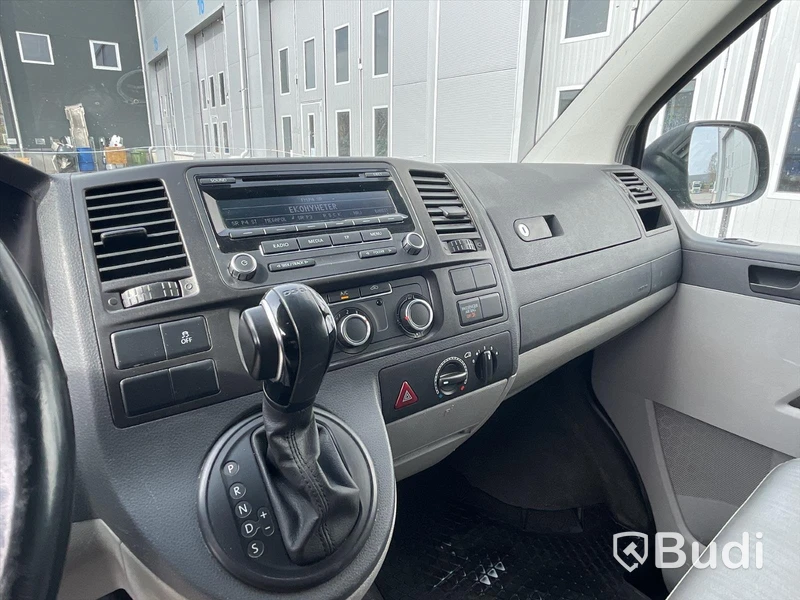 Lättlastbil Volkswagen transporter | 140hk | DSG | Låga skatten