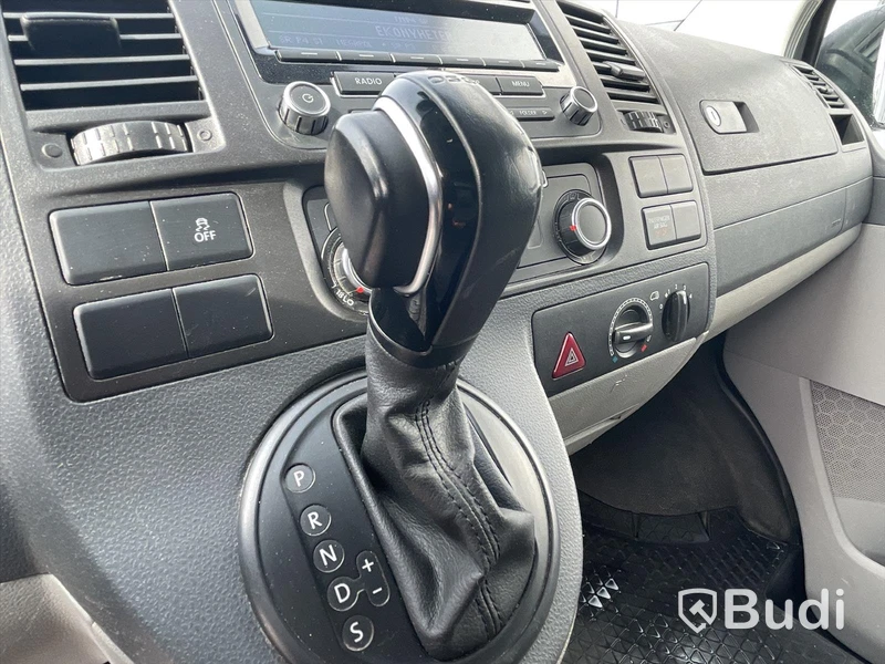 Lättlastbil Volkswagen transporter | 140hk | DSG | Låga skatten