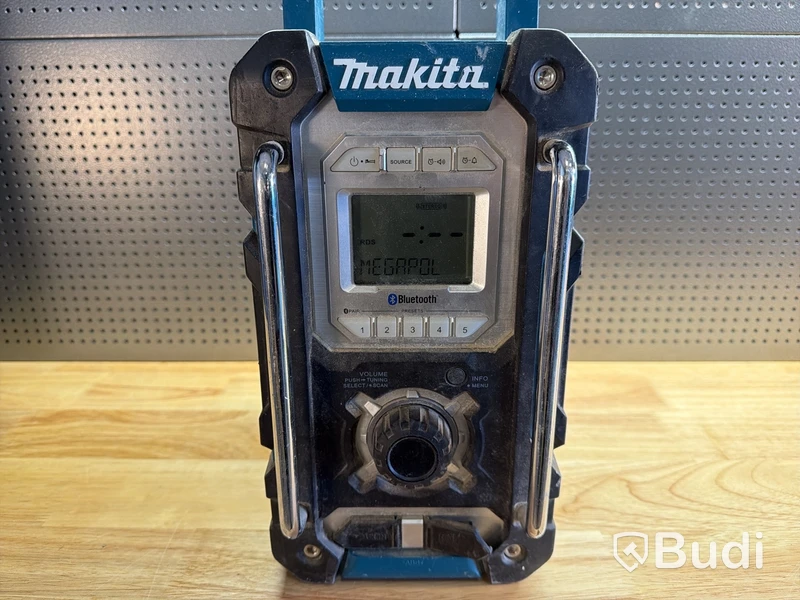 Byggradio | Makita DMR108