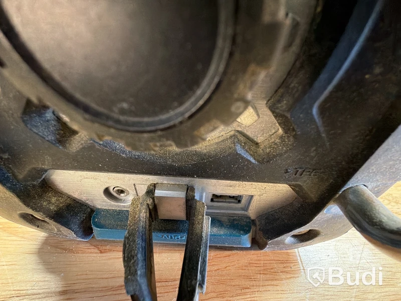 Byggradio | Makita DMR108