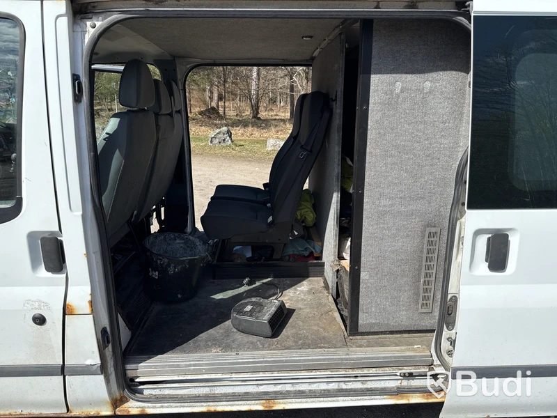 Ford Transit 300 2.2 TDCi Skåp (140hk), -2011