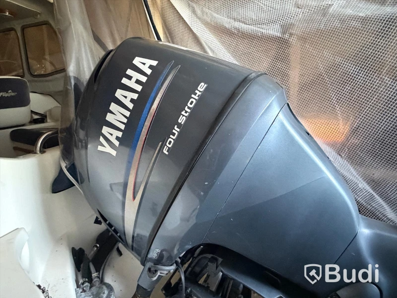 Flipper 630 OC with Yamaha 115 hp 4-stroke engine, 2002, with unbraked trailer