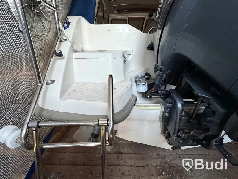 Flipper 630 OC with Yamaha 115 hp 4-stroke engine, 2002, with unbraked trailer