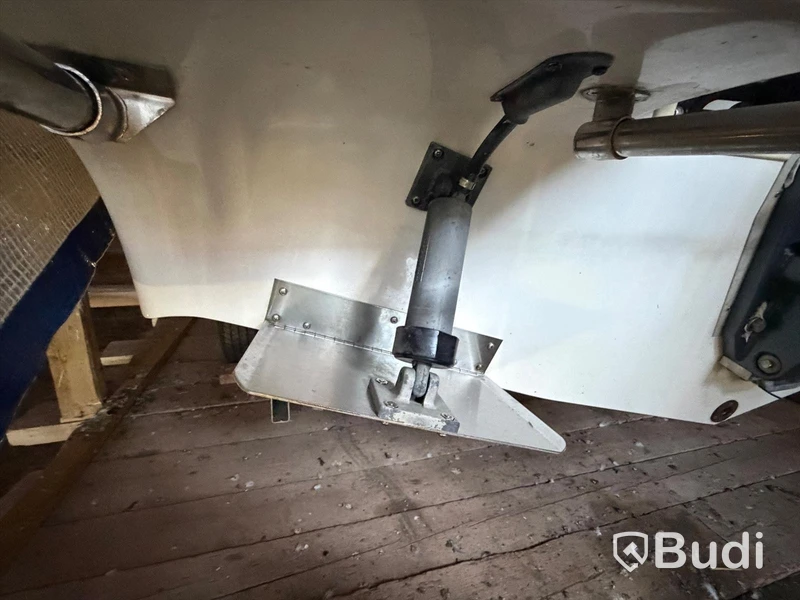 Flipper 630 OC with Yamaha 115 hp 4-stroke engine, 2002, with unbraked trailer
