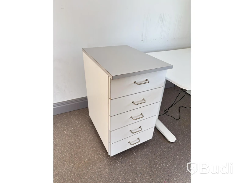 Höj- och sänkbart skrivbord Ikea inkl. hurts