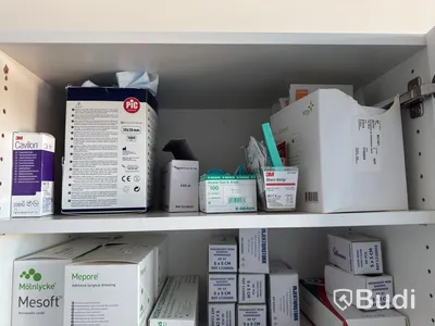 Förbruknings- och medicinskt material.