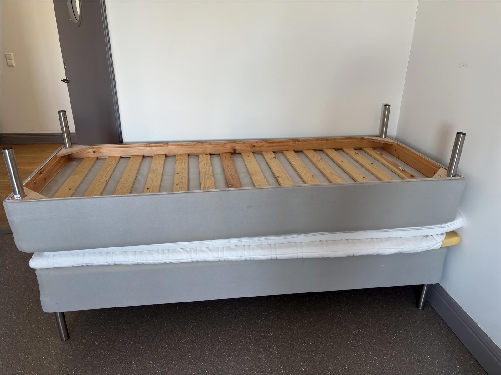 2 st. Sängar Ikea 90 cm.