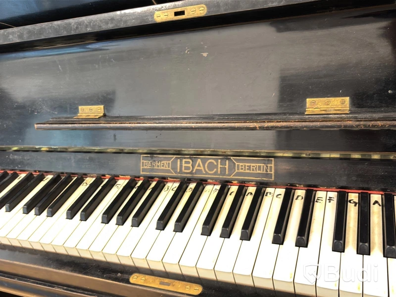 Piano Ibach