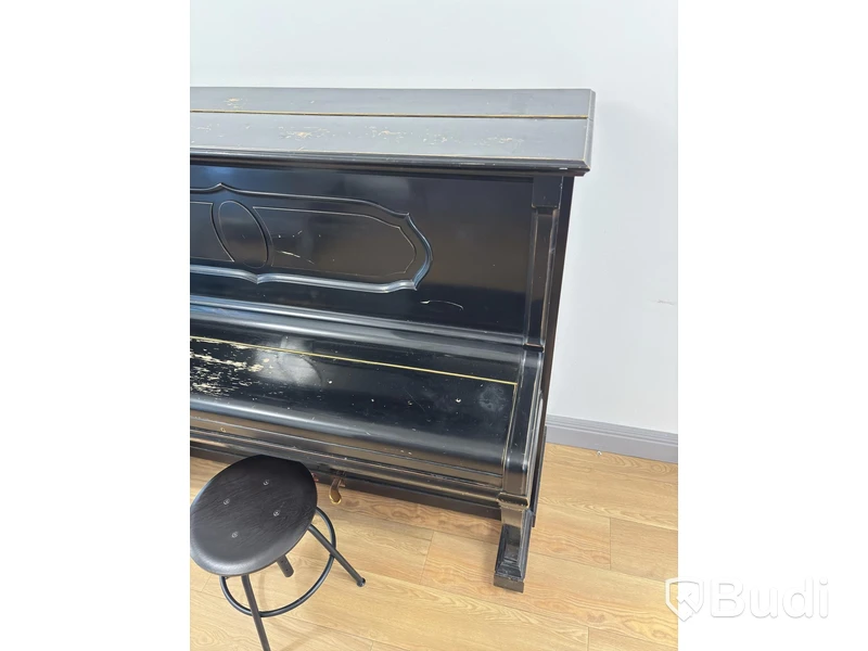 Piano Ibach