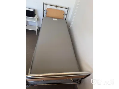 Sjukhussäng, elektrisk, ställbar
